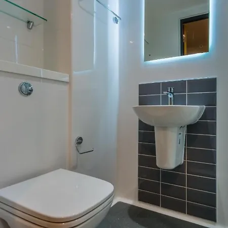 Destiny Student - Ardee Point Apartamento *
