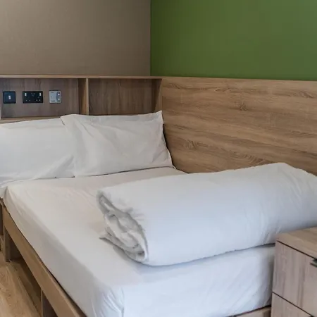 Destiny Student - Ardee Point Apartamento